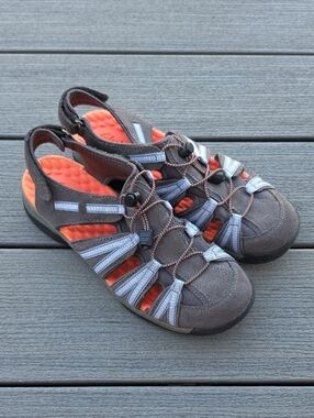 Clarks Tuvia Maddee, Size 8.5, Women